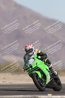 media/Oct-26-2025-Race Pace (Sun) [[c1447ca738]]/Non Verified (1st 20 Minutes of every Hour)/4-Turn 14 (1110am)/